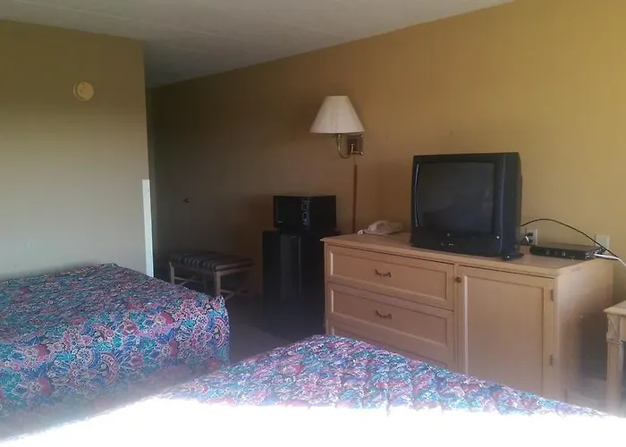 Inn Days & By Wyndham Caseyville